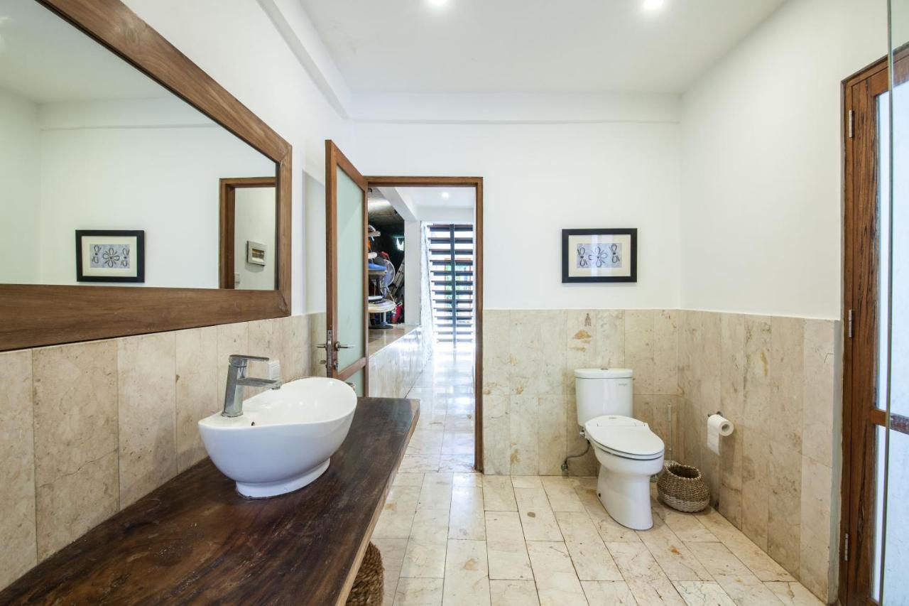Villa Gmb Beach House Uluwatu Esterno foto