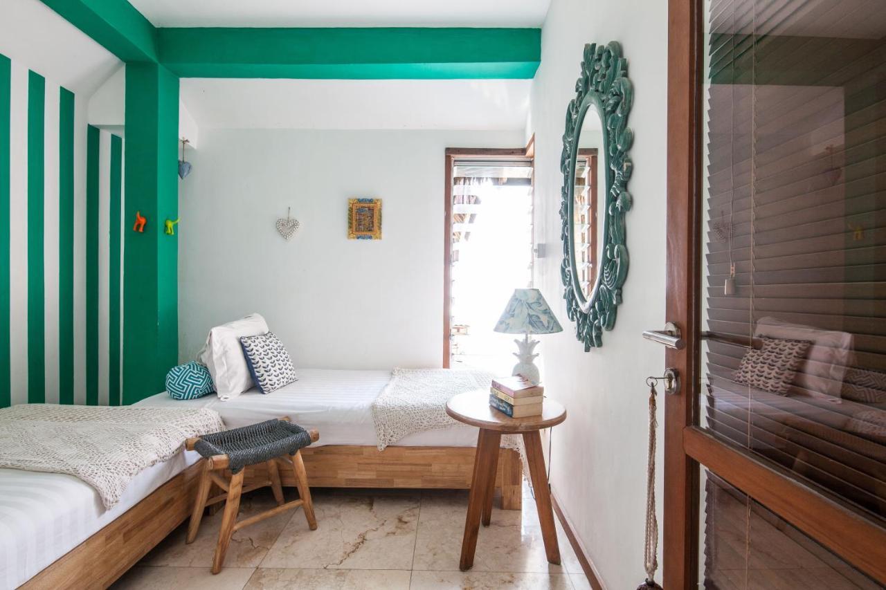 Villa Gmb Beach House Uluwatu Esterno foto
